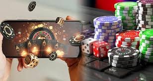 Hood vs Wolf free spins round showing wild symbol expanding across reel